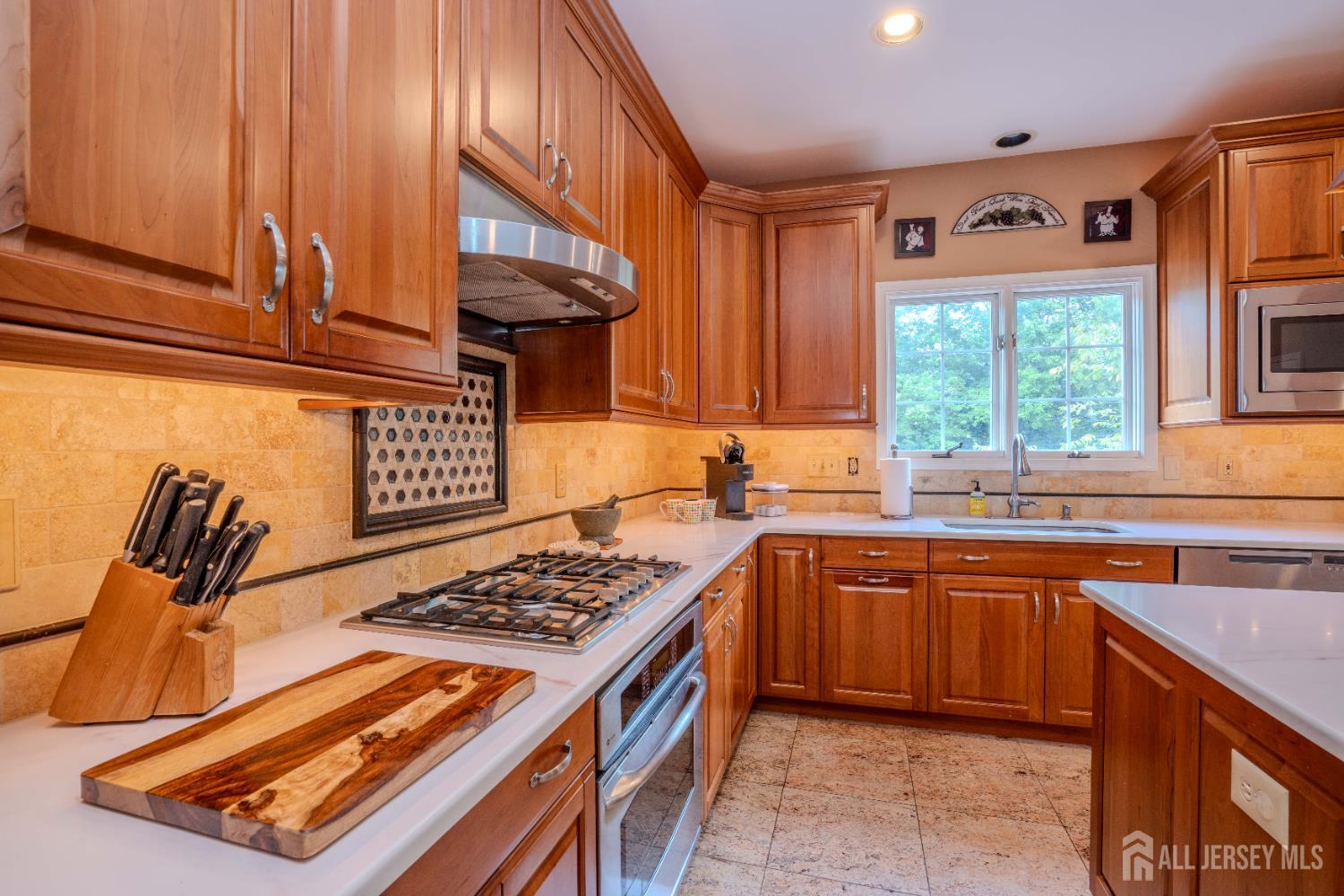 31 Sapphire, West Windsor, NJ, 08550