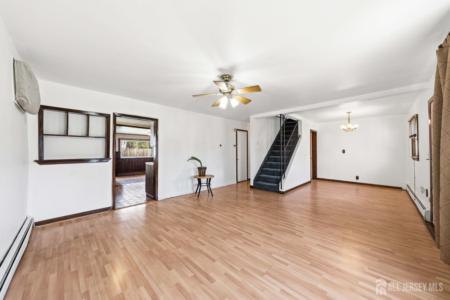 22 Grand, Iselin, NJ, 08830