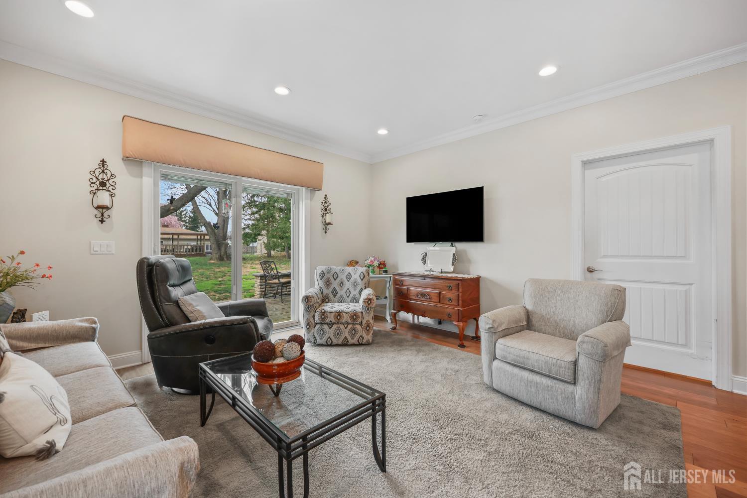 13 Fox, Monroe, NJ, 08831