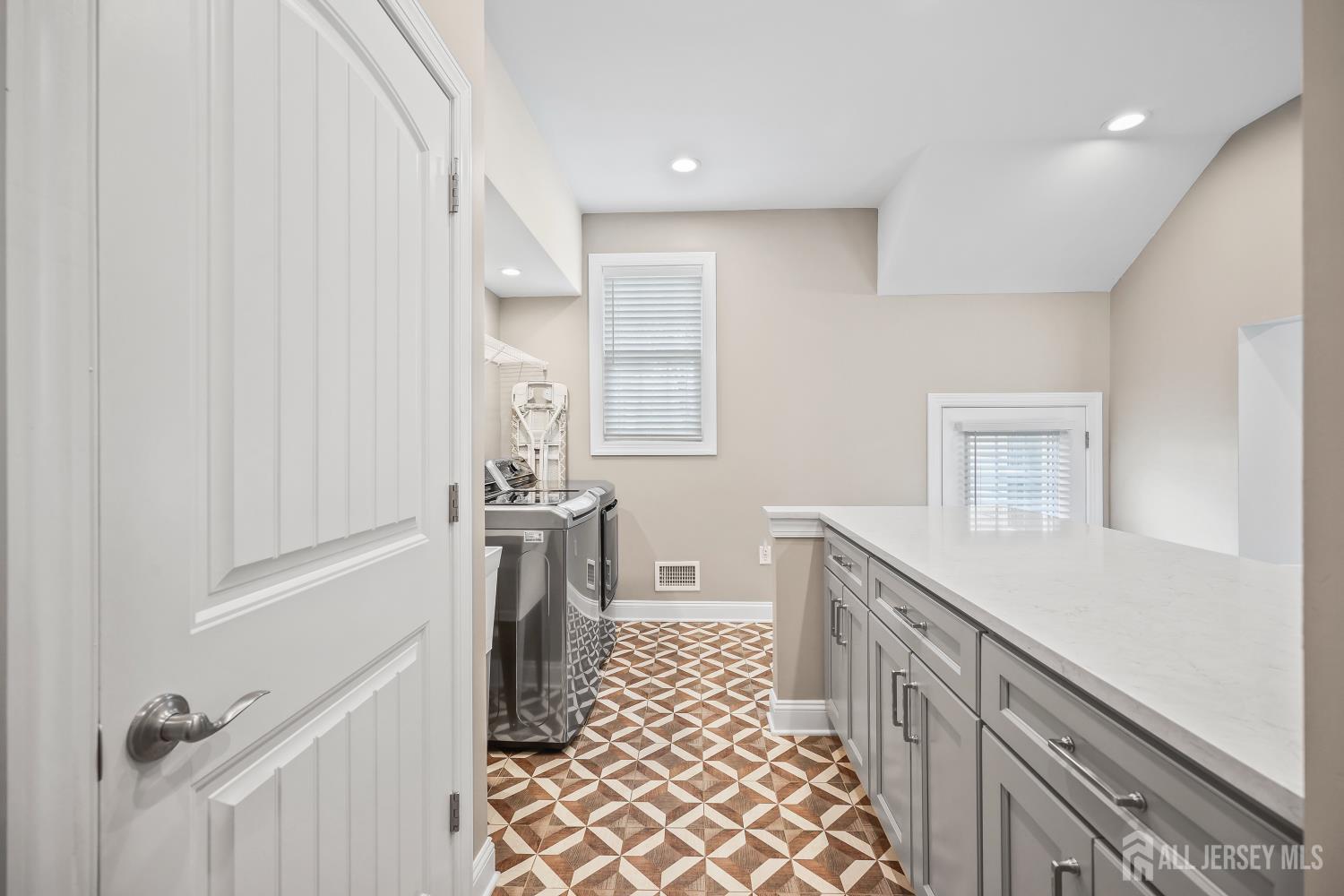 13 Fox, Monroe, NJ, 08831