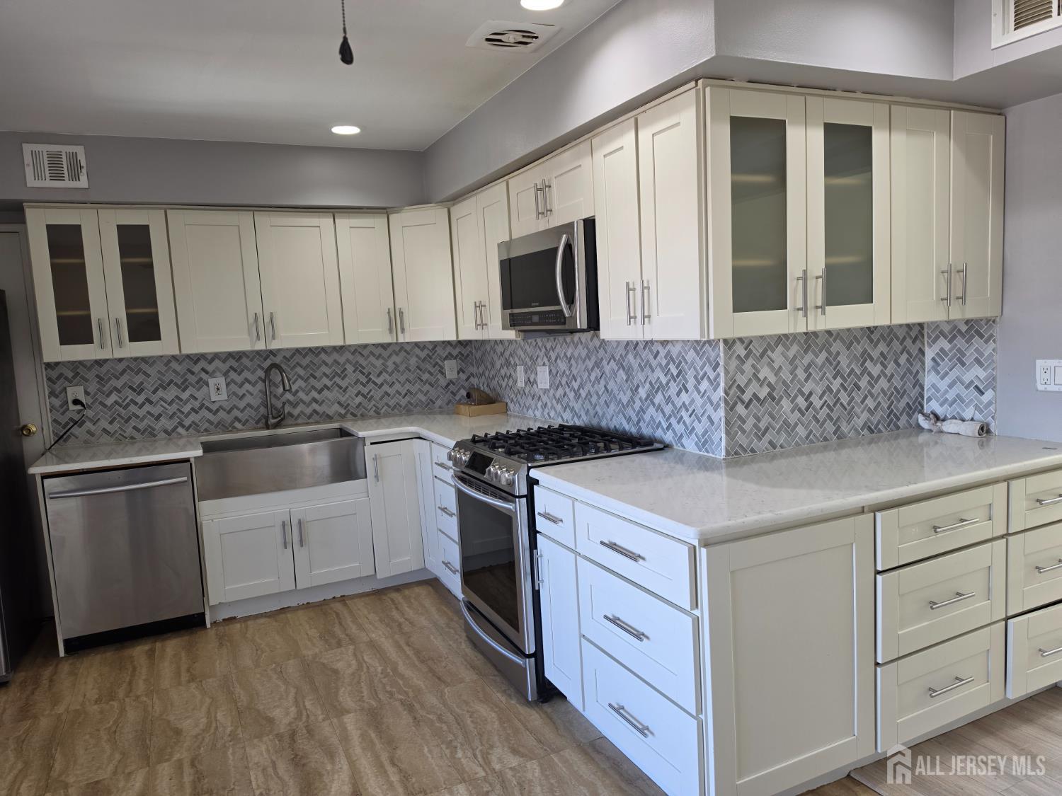 192 Evergreen UNIT 7B, Edison, NJ, 08837