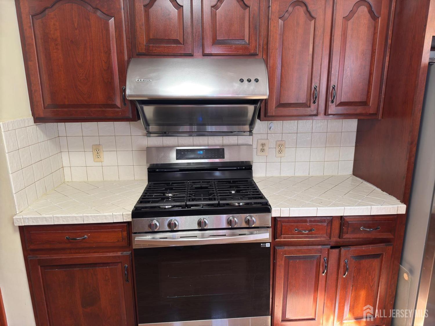 23 Butcher, Monroe, NJ, 08831