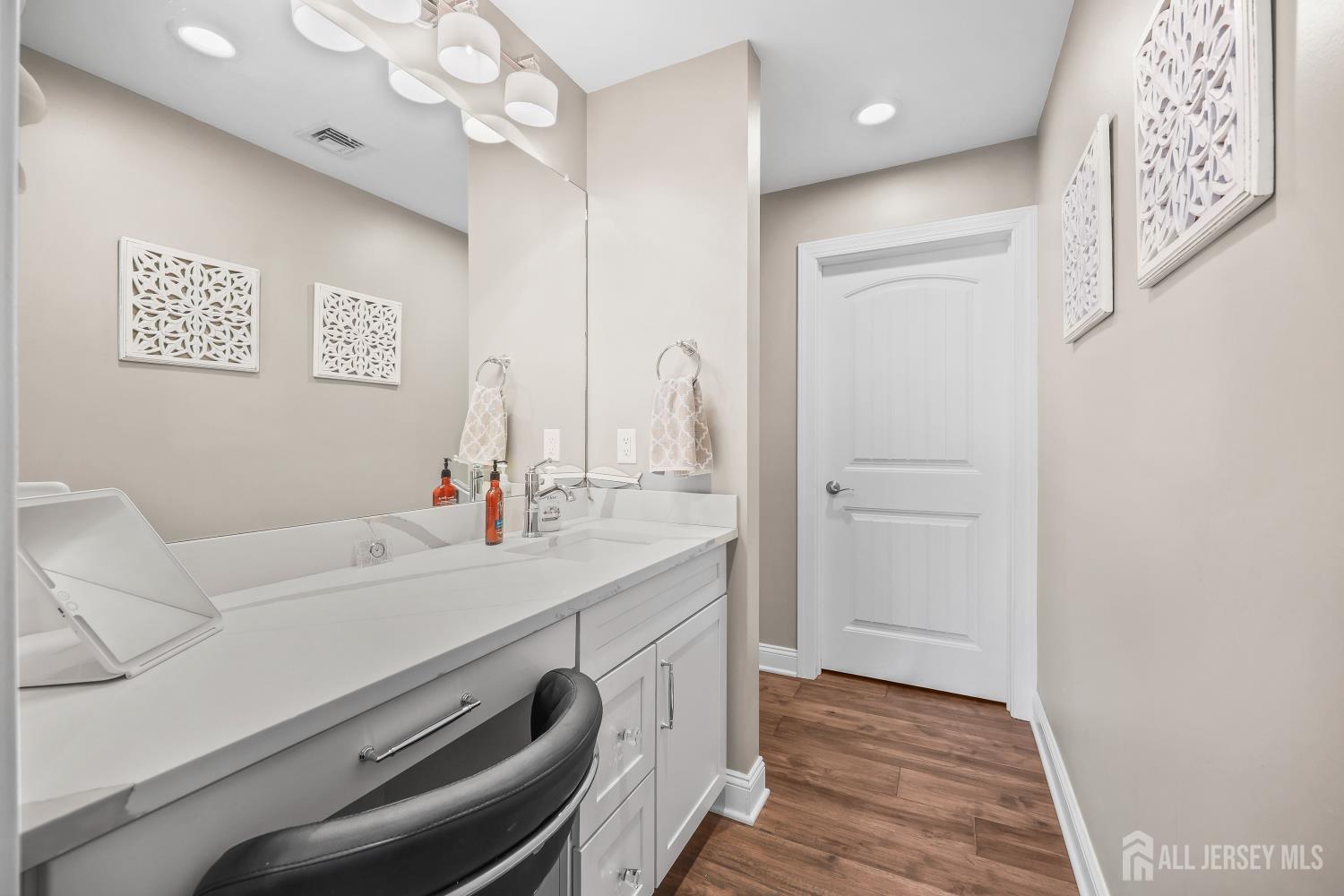 13 Fox, Monroe, NJ, 08831