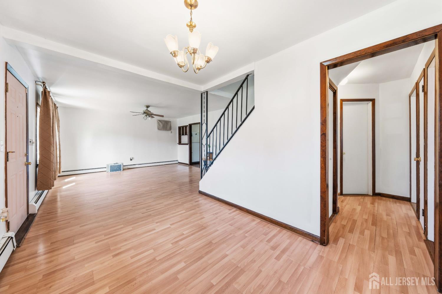 22 Grand, Iselin, NJ, 08830