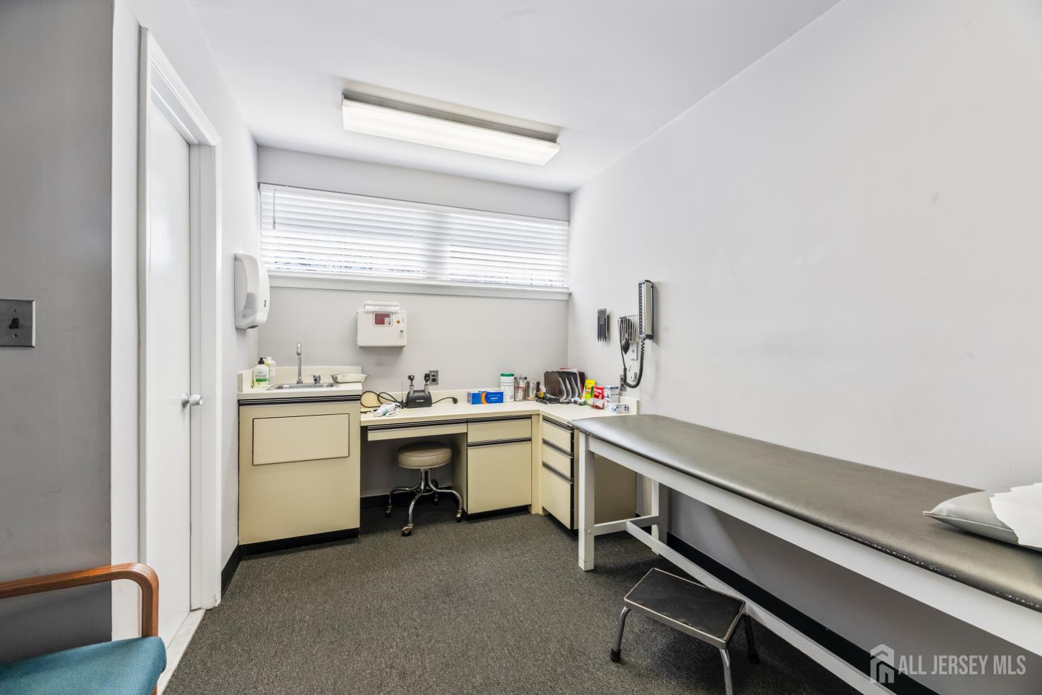 123 Dunhams Corner, East Brunswick, NJ, 08816