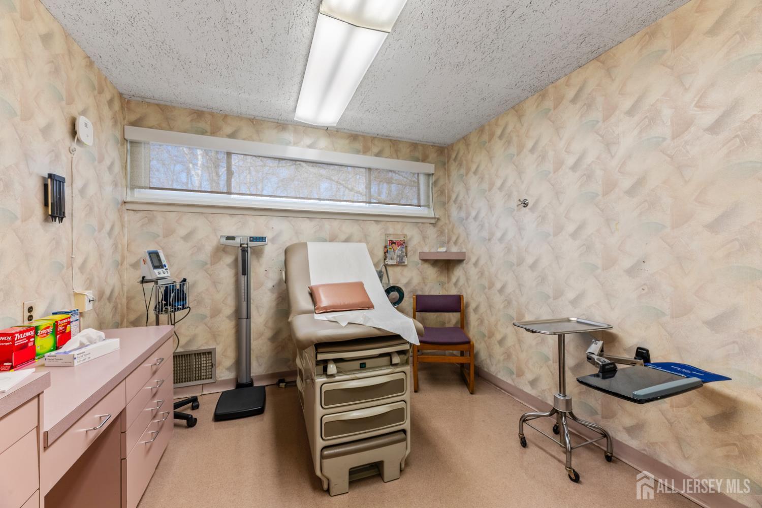 123 Dunhams Corner, East Brunswick, NJ, 08816