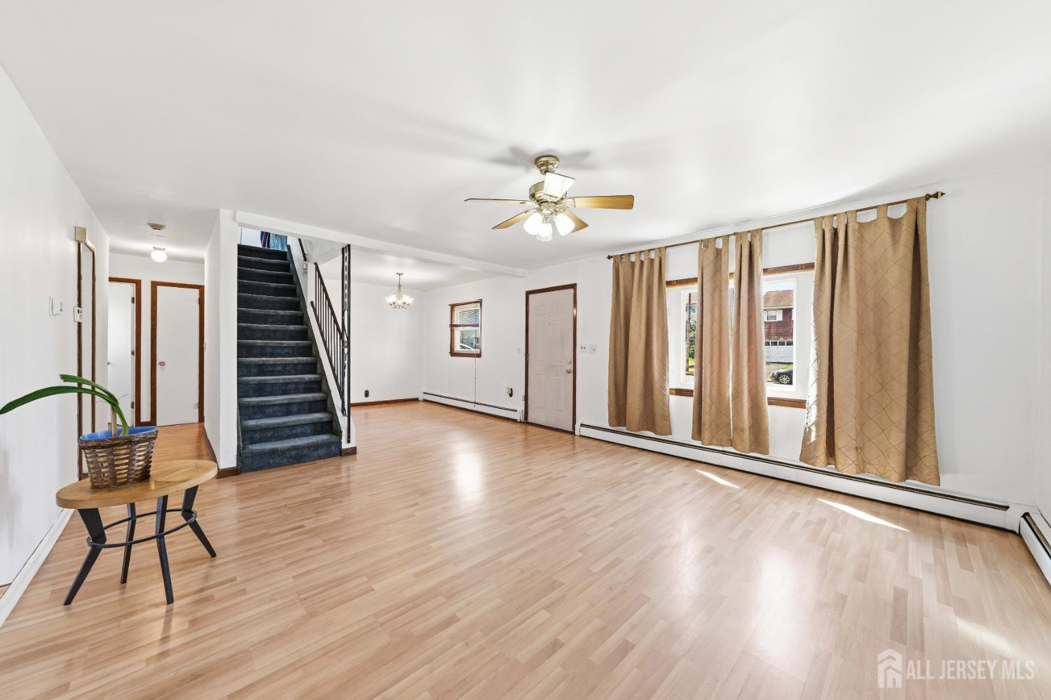 22 Grand, Iselin, NJ, 08830