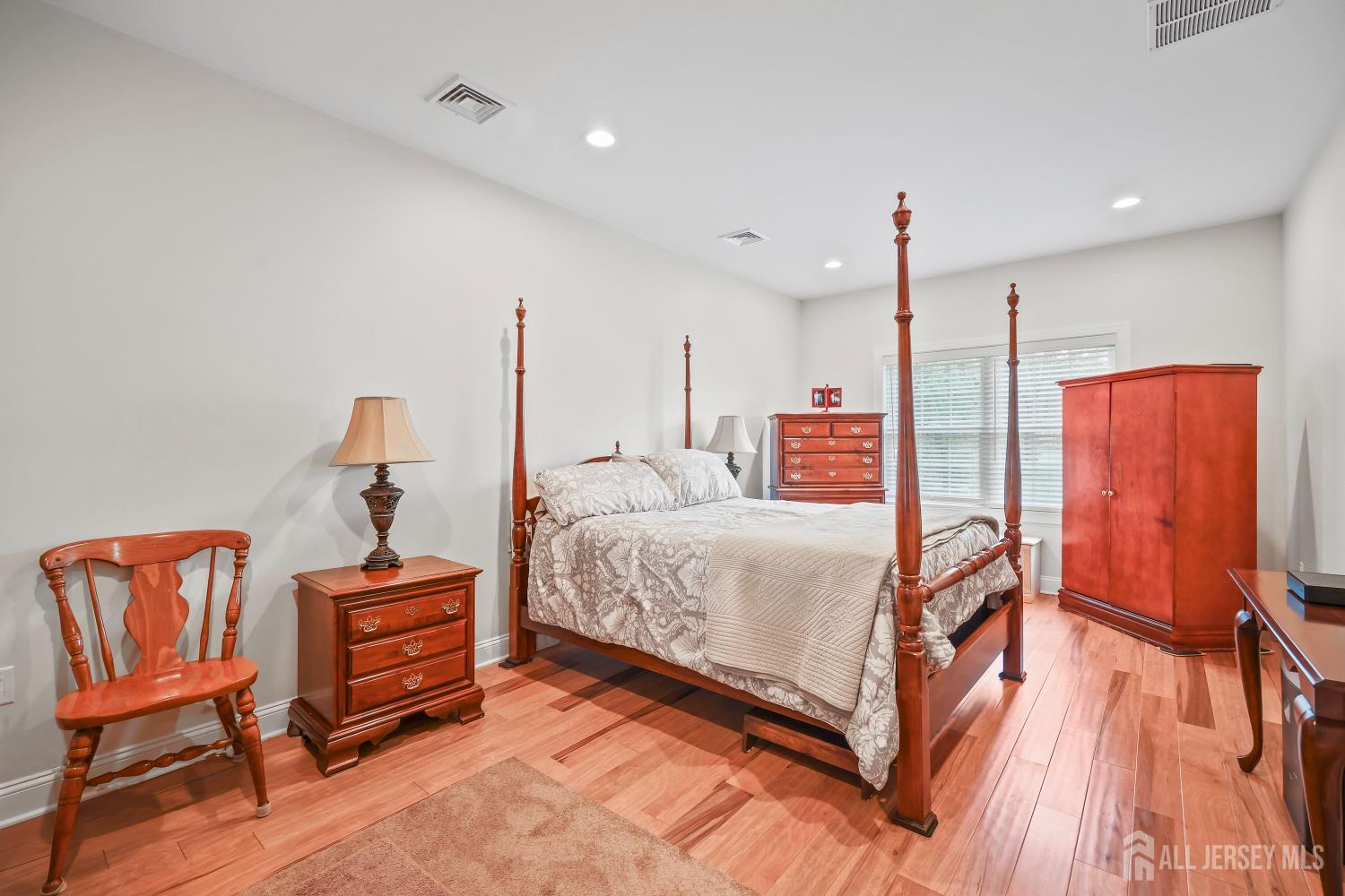 13 Fox, Monroe, NJ, 08831