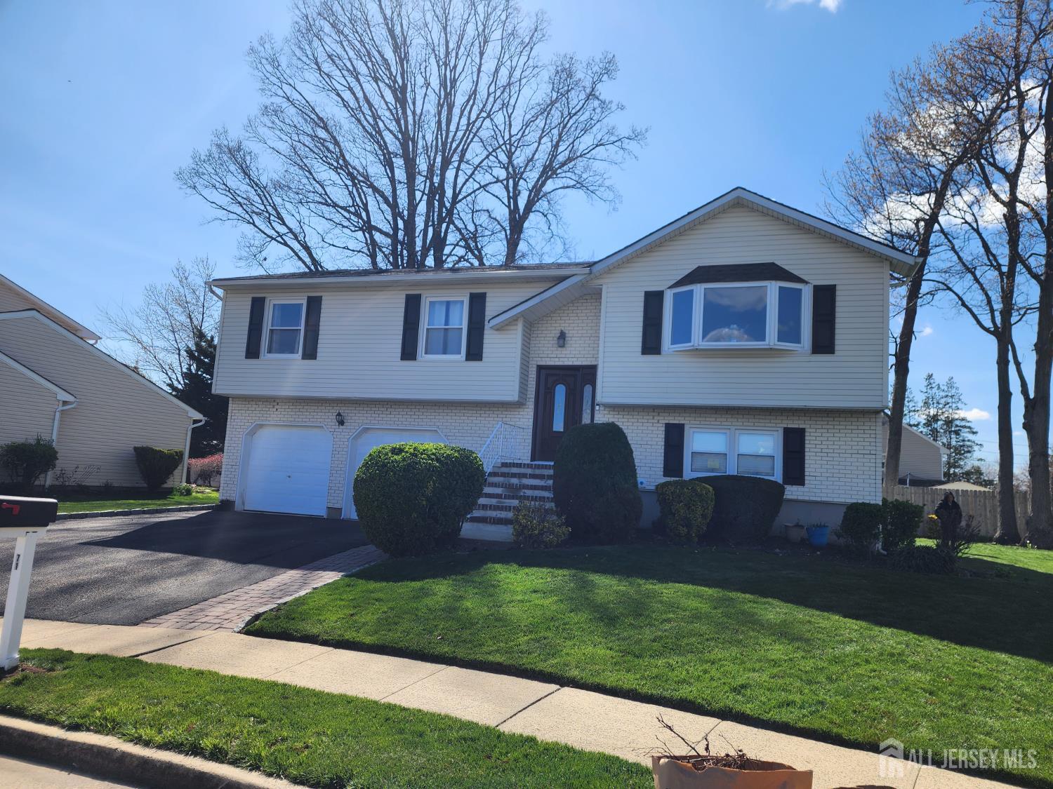 71 Rodak, Edison, NJ, 08817
