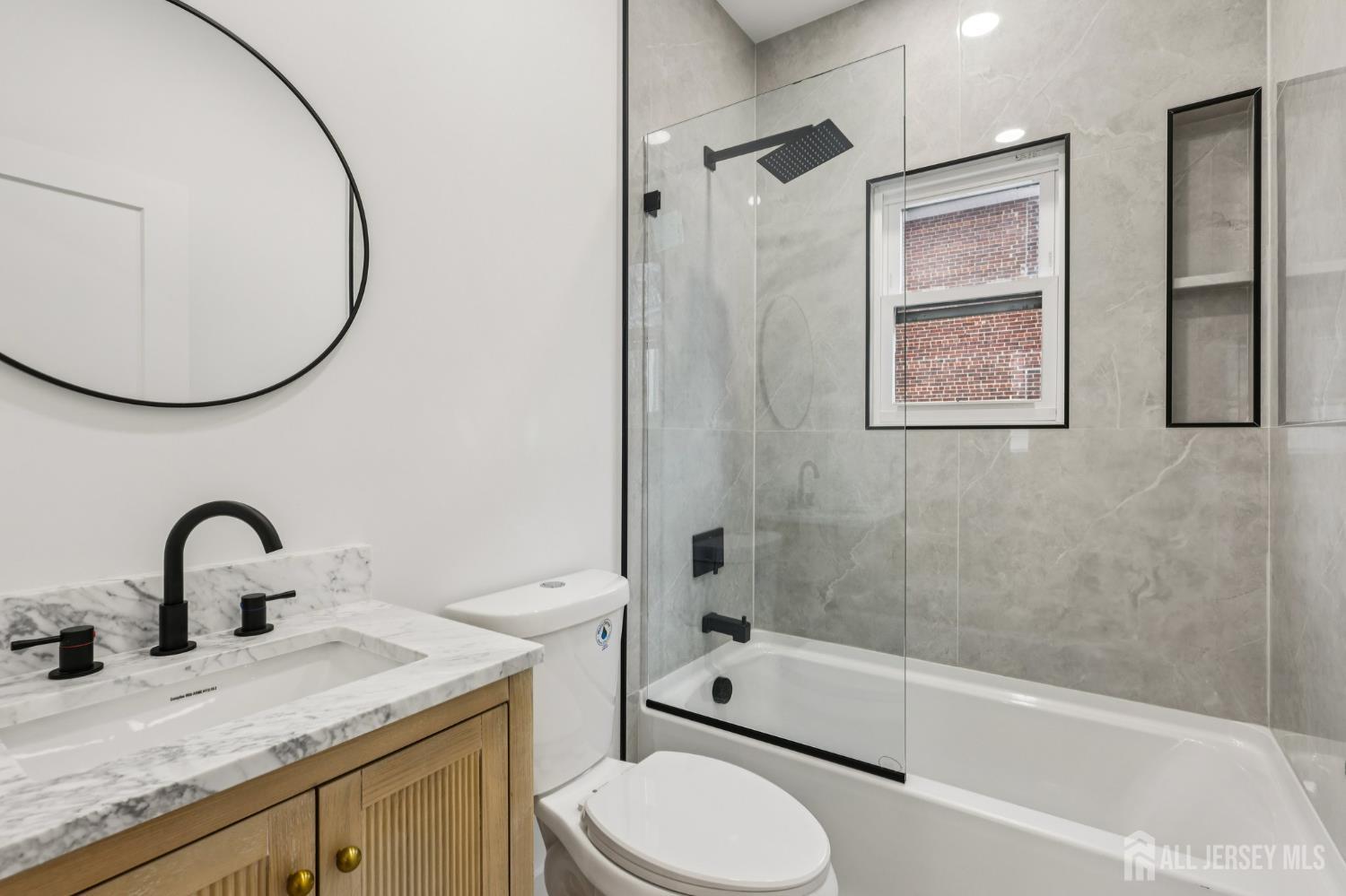 58 Fern, Edison, NJ, 08817