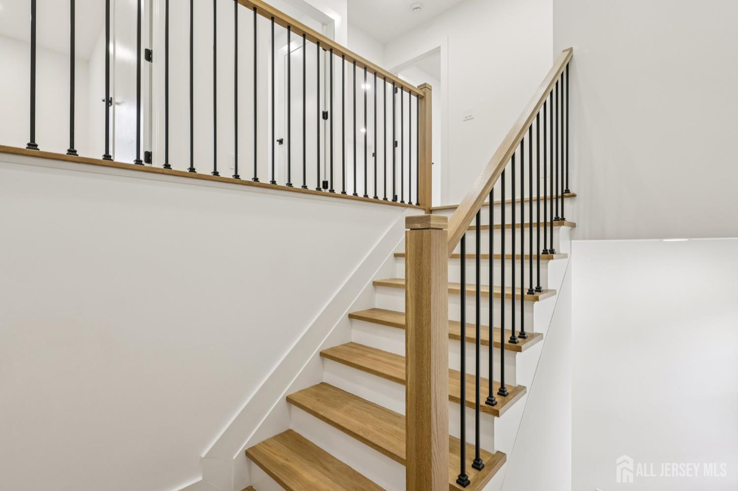 58 Fern, Edison, NJ, 08817