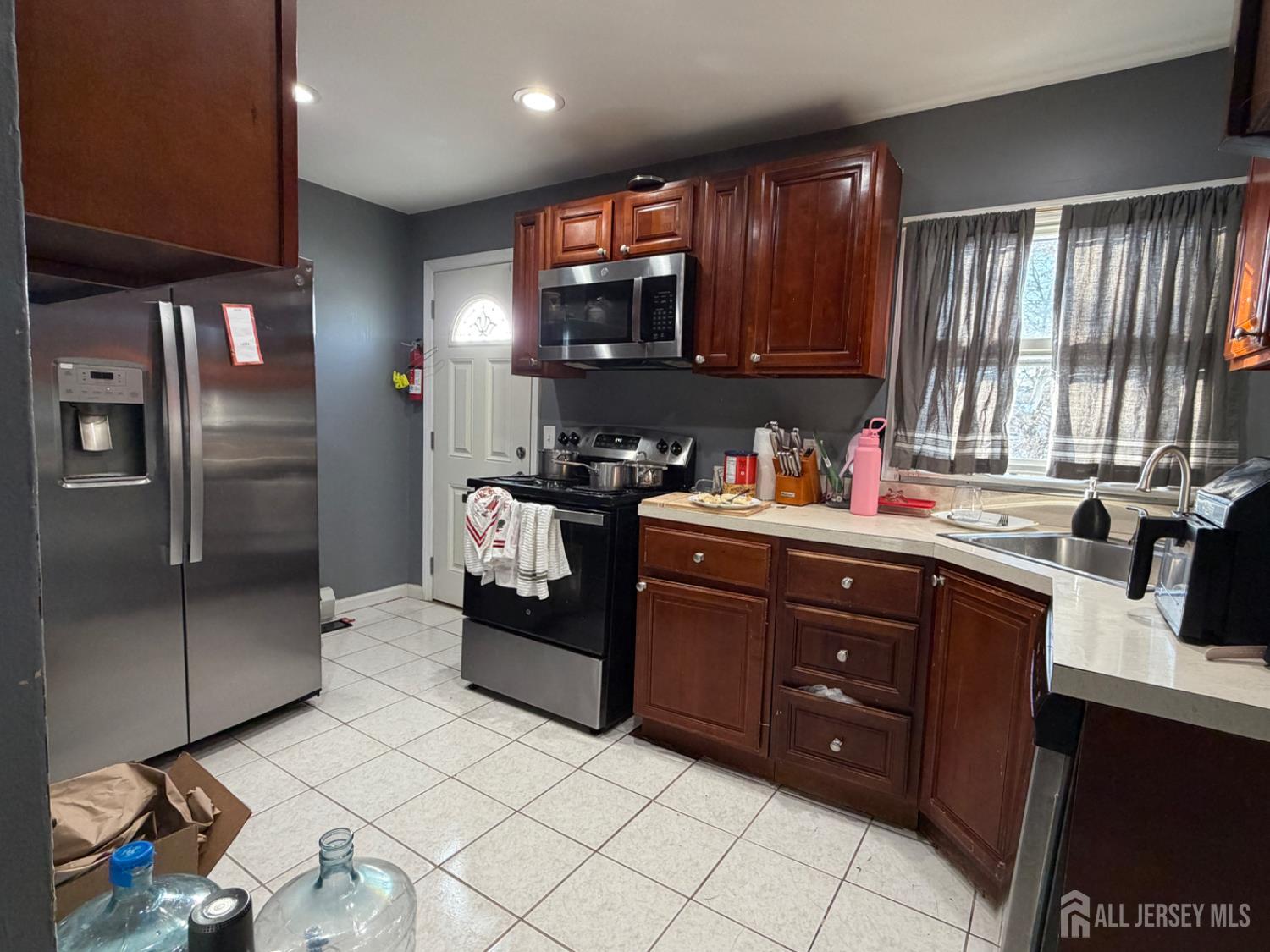 445 Stevenson, Perth Amboy, NJ, 08861