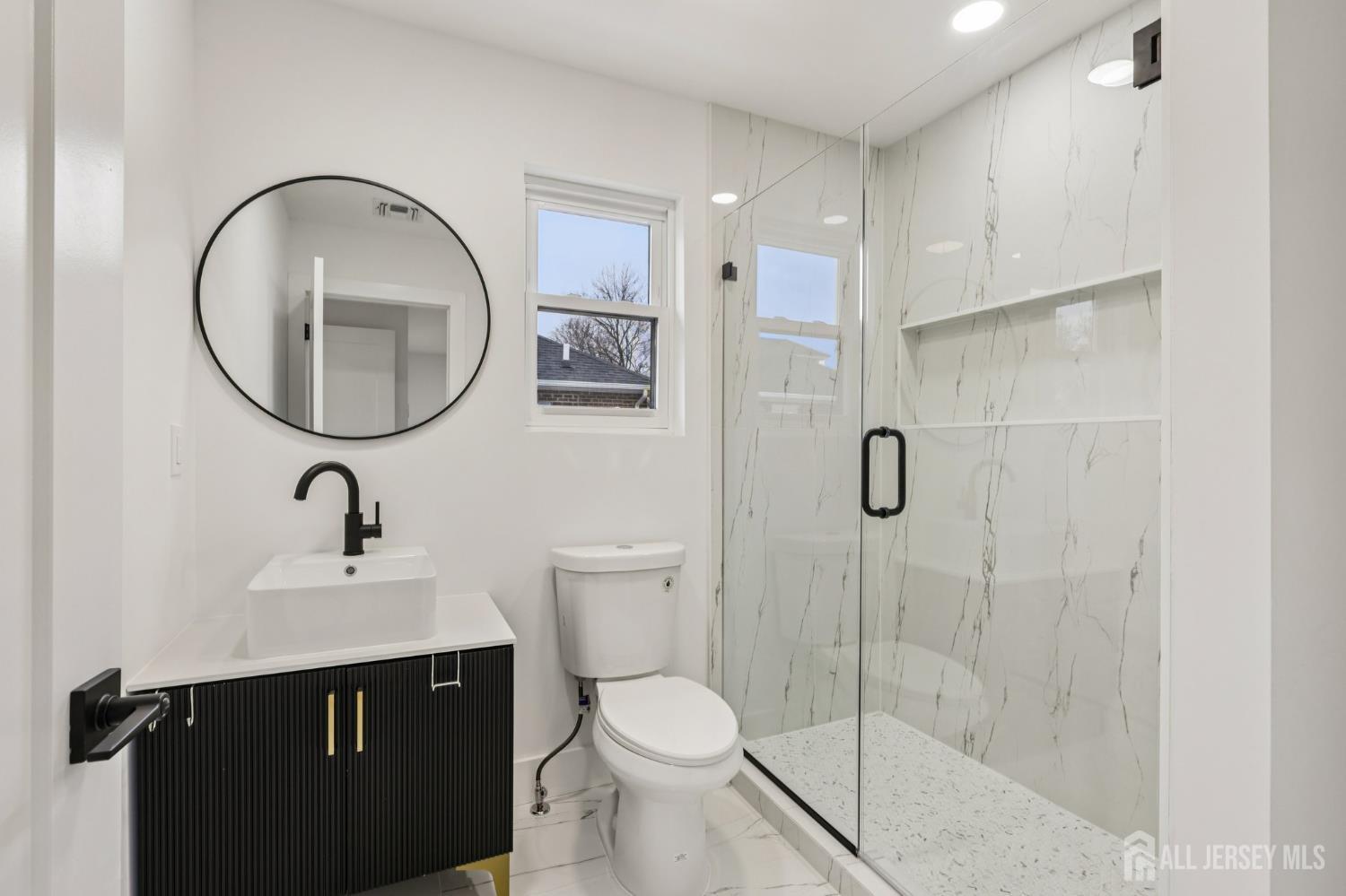 58 Fern, Edison, NJ, 08817