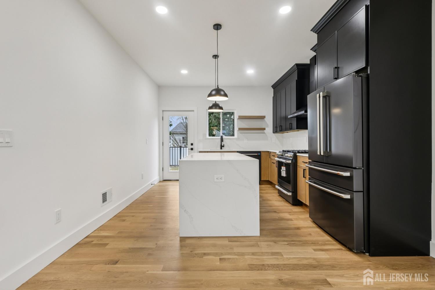 58 Fern, Edison, NJ, 08817