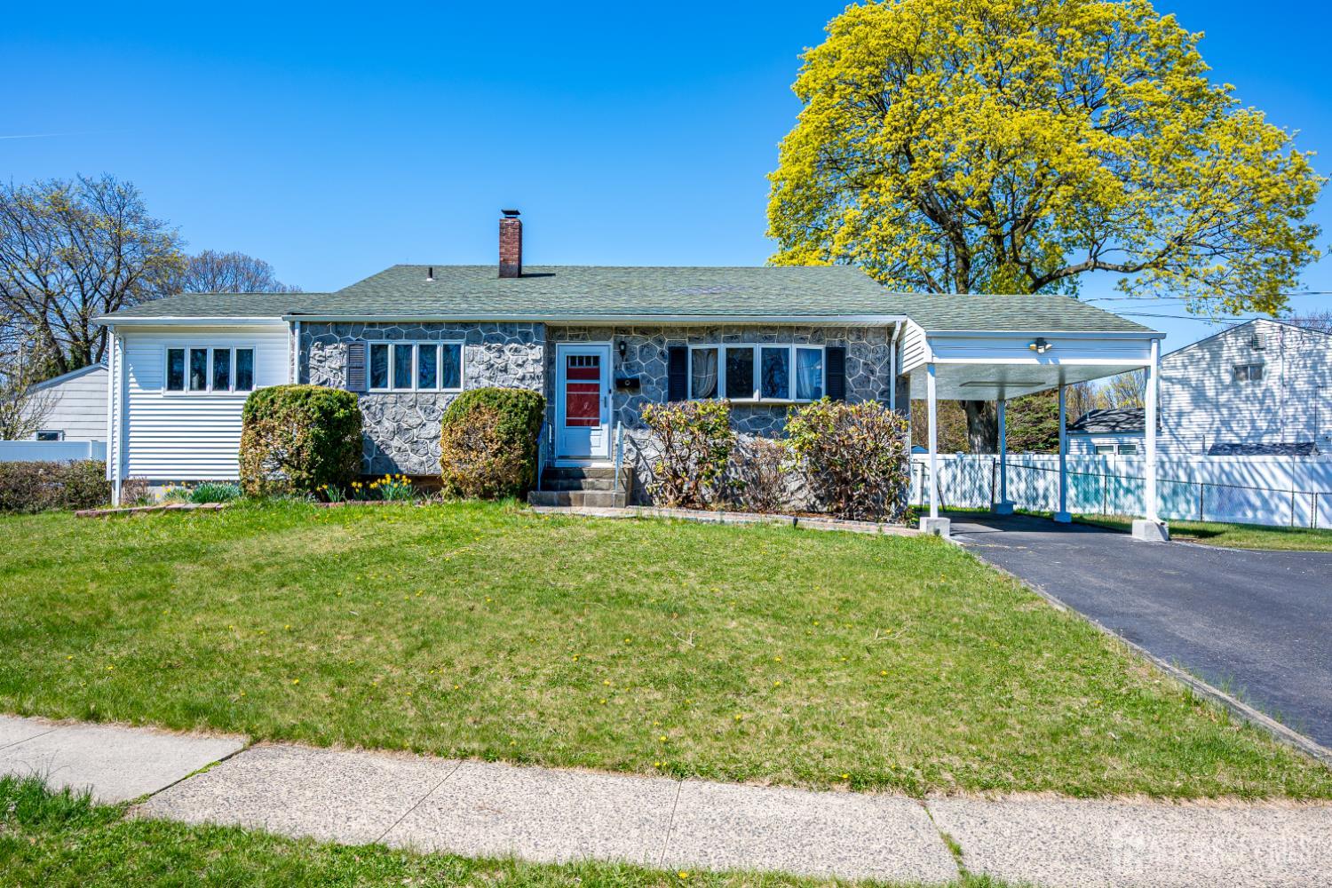 Photo of 40 Meeker Avenue