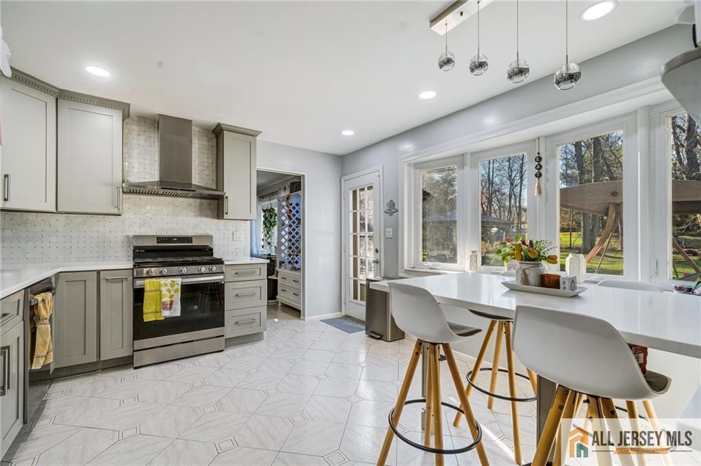 62 Laura, Edison, NJ, 08820