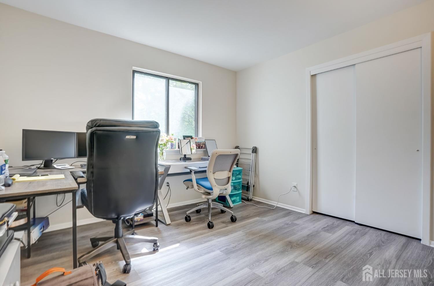 165 NE Essex UNIT 110, Metuchen, NJ, 08840