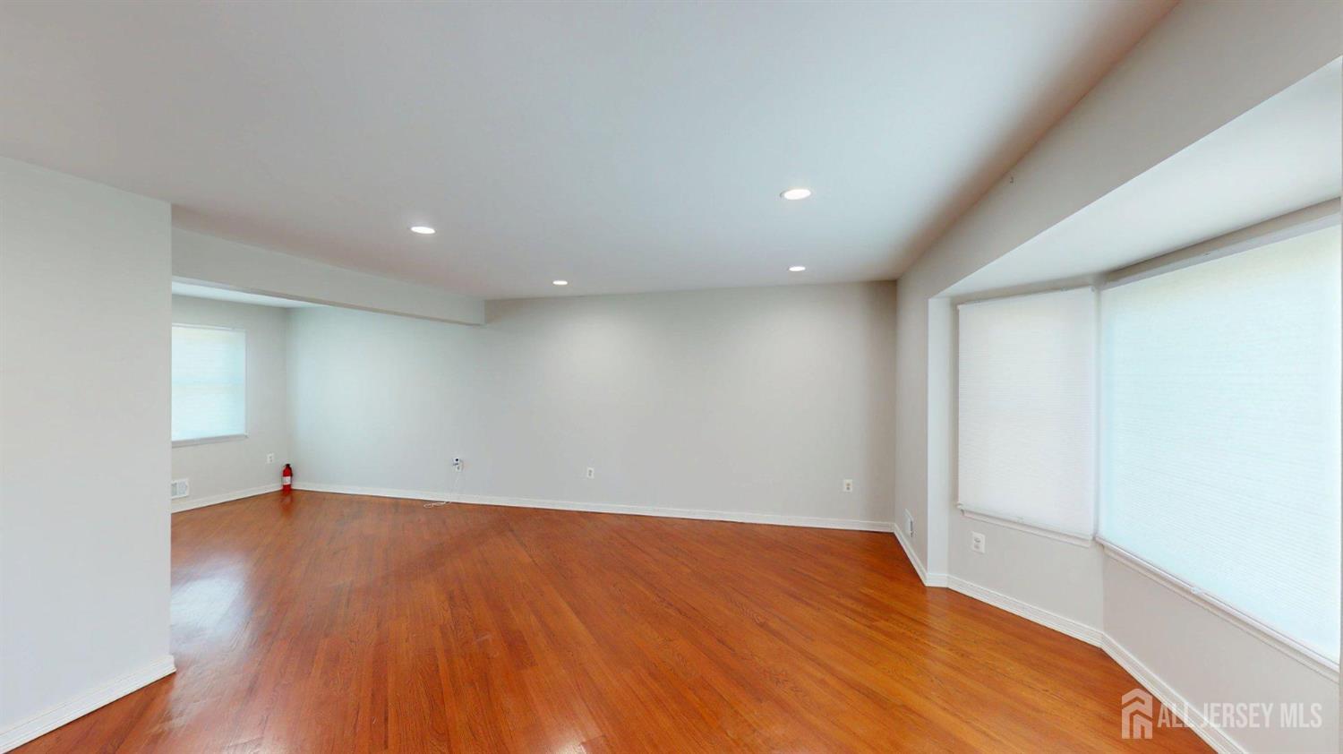 77 Princess, North Brunswick, NJ, 08902