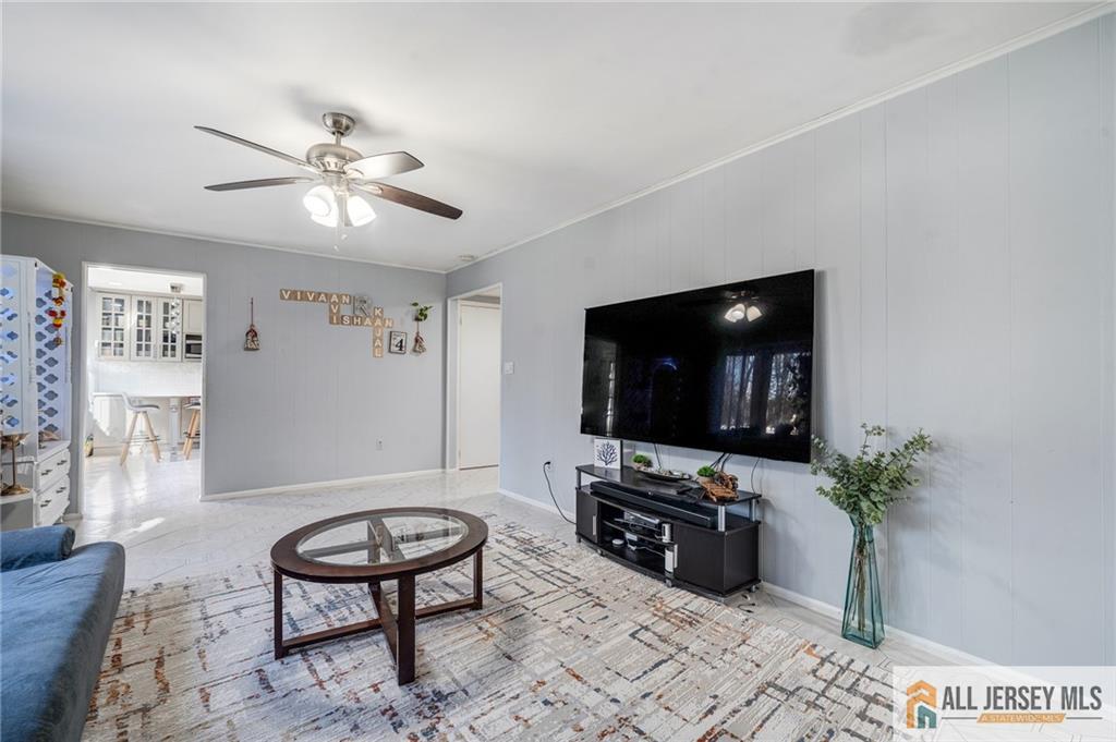 62 Laura, Edison, NJ, 08820