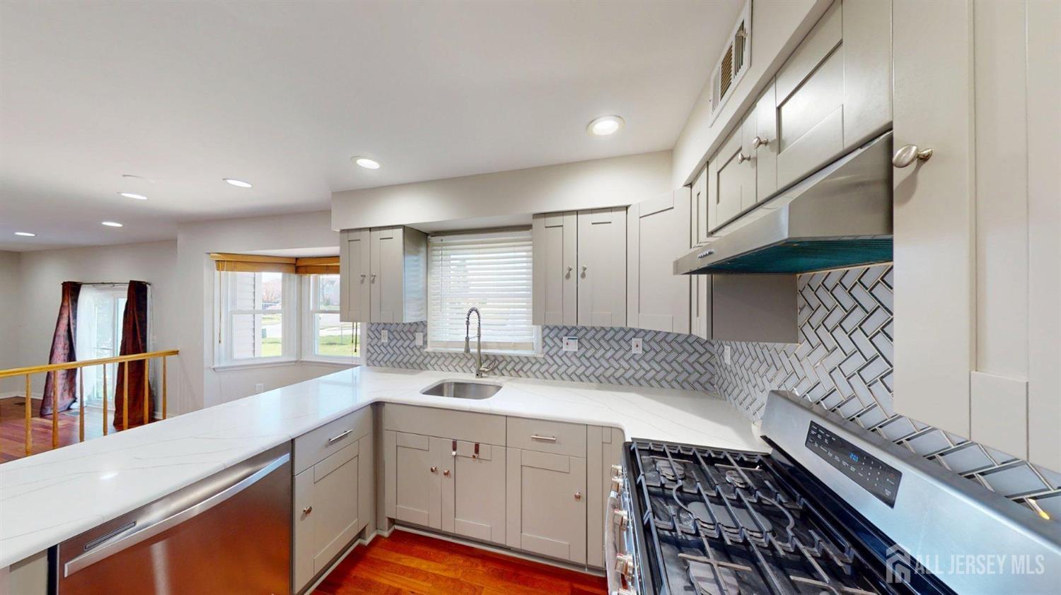 77 Princess, North Brunswick, NJ, 08902