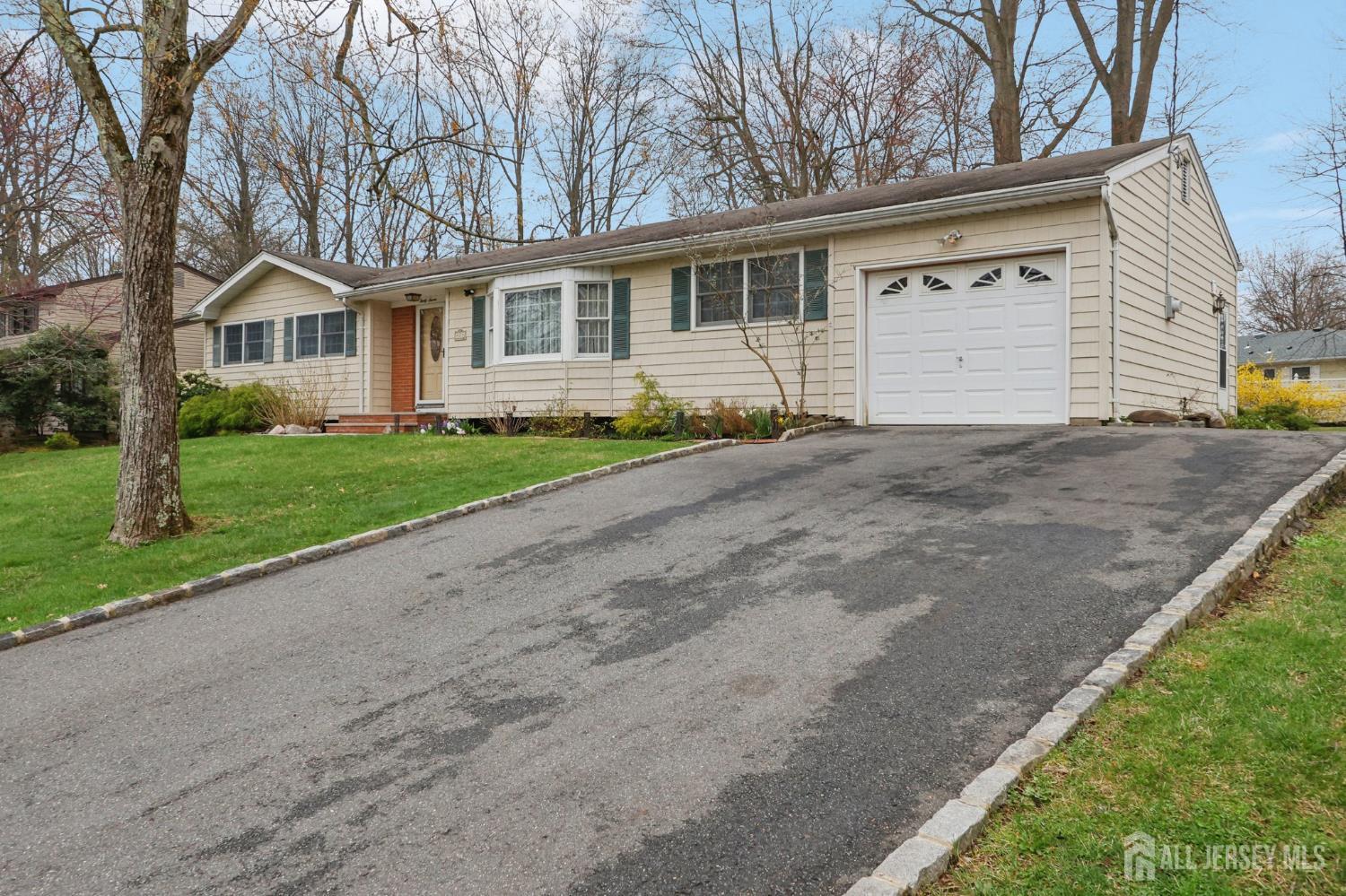 Homes for Sale in Edison, NJ