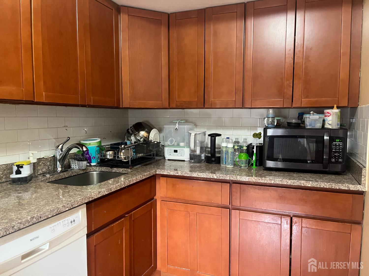 1941 Raspberry, Edison, NJ, 08817