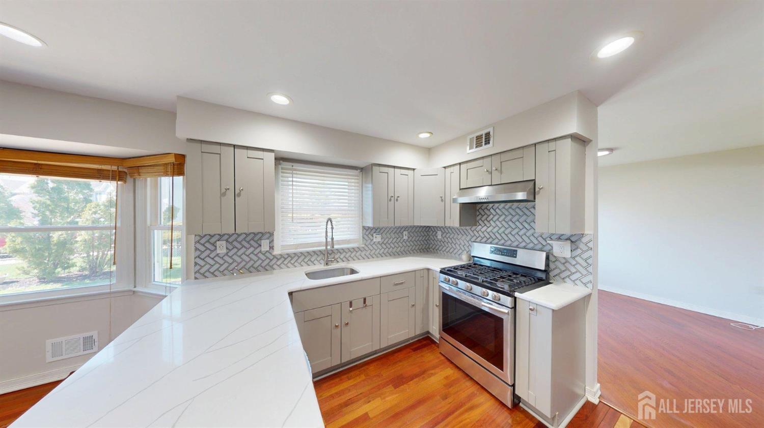 77 Princess, North Brunswick, NJ, 08902