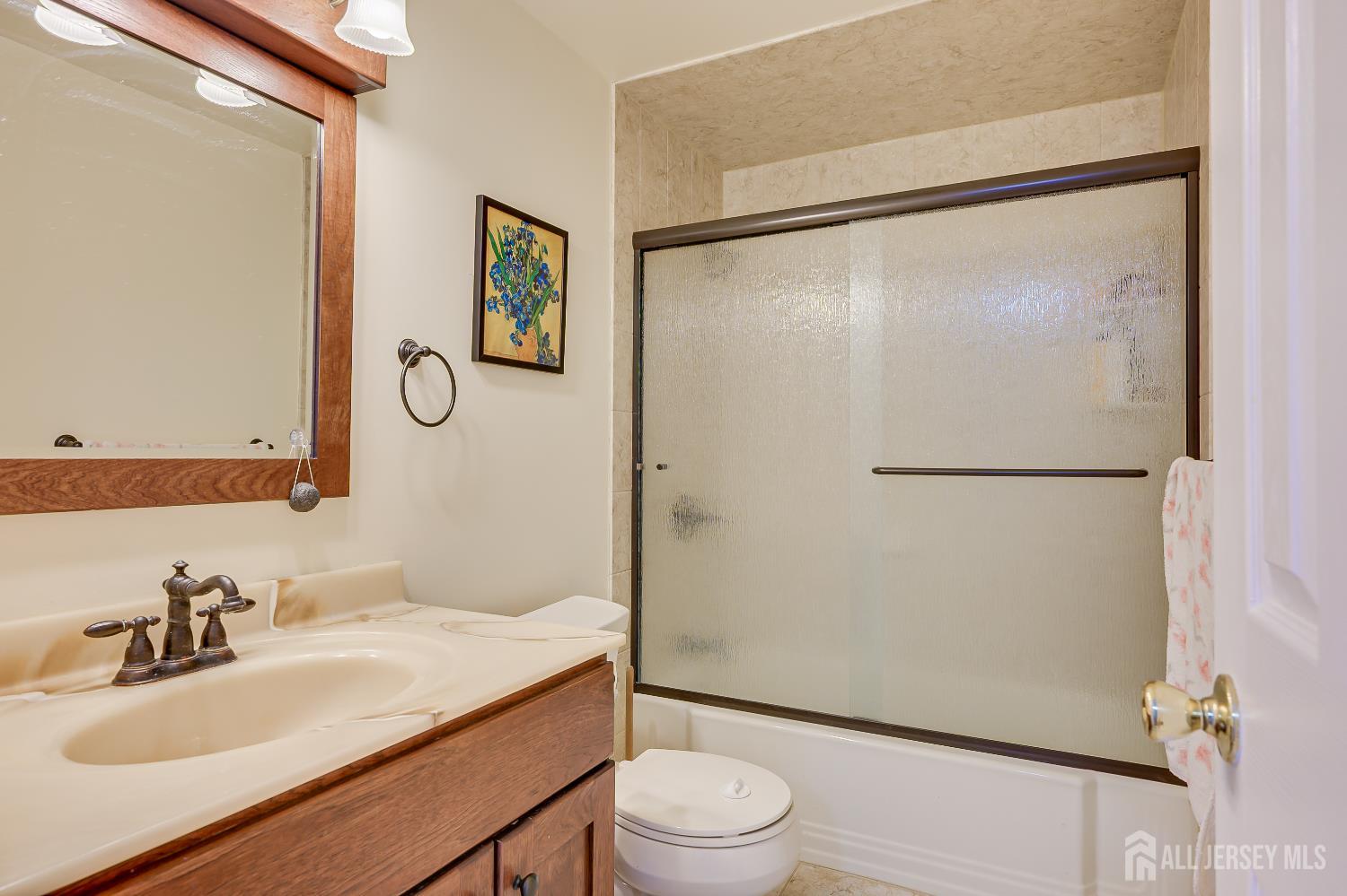 40 Meeker, Edison, NJ, 08817