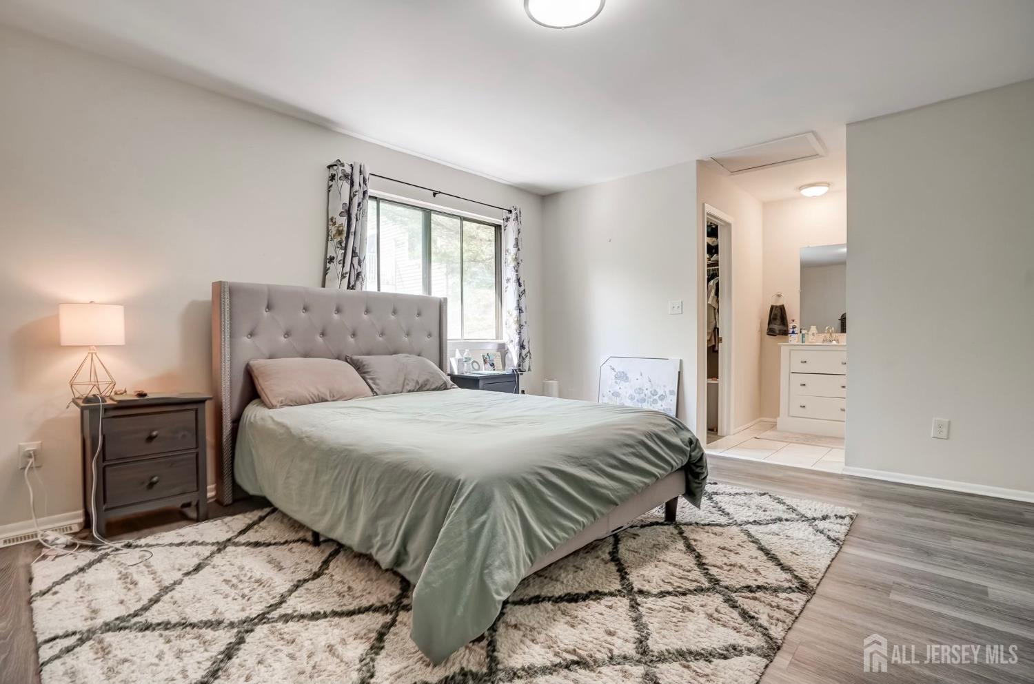 165 NE Essex UNIT 110, Metuchen, NJ, 08840