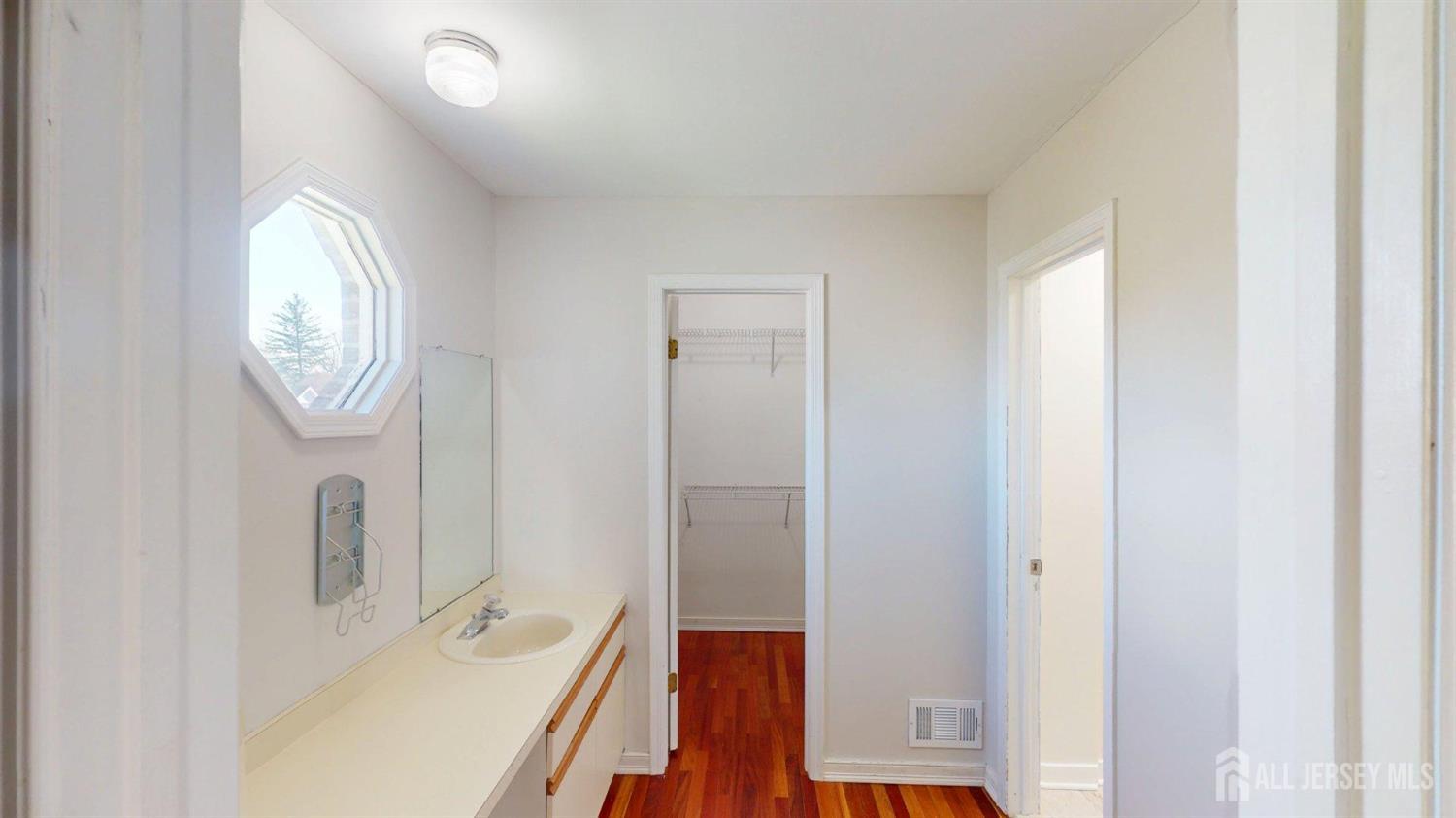 77 Princess, North Brunswick, NJ, 08902