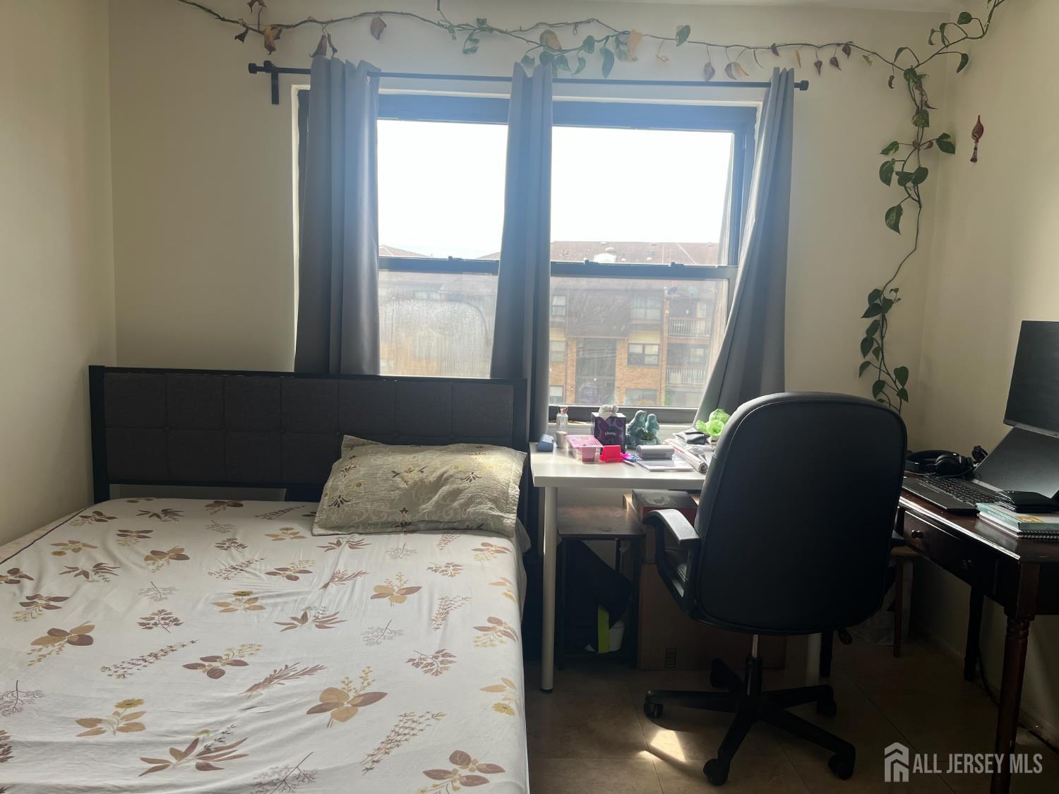 1941 Raspberry, Edison, NJ, 08817