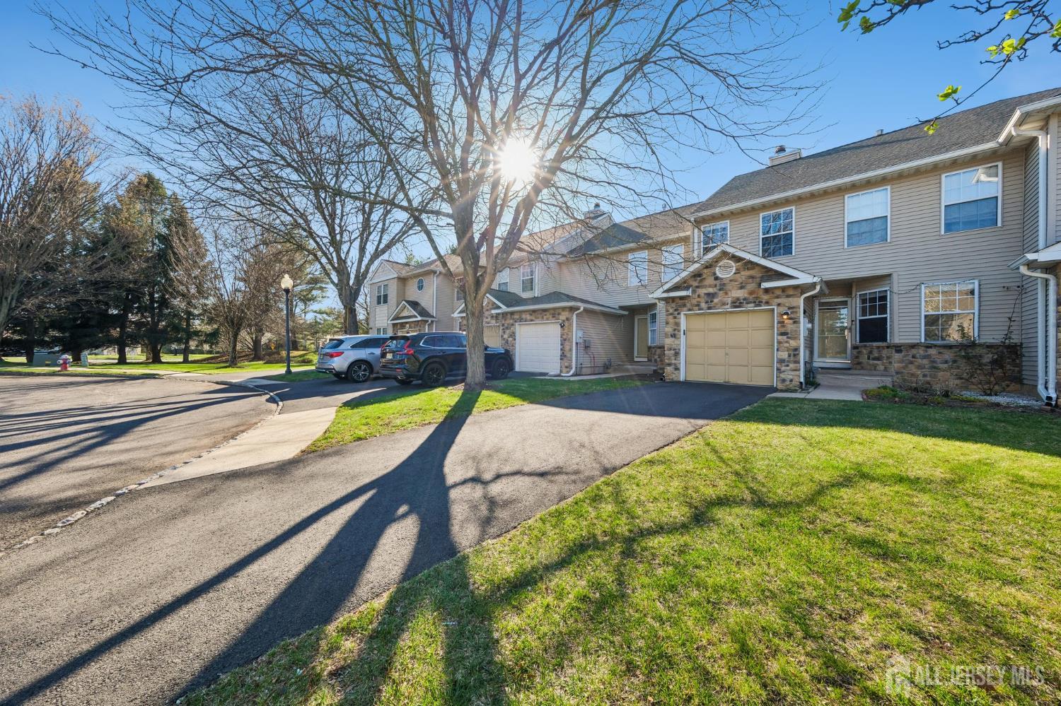 Homes for Sale in South Brunswick, NJ