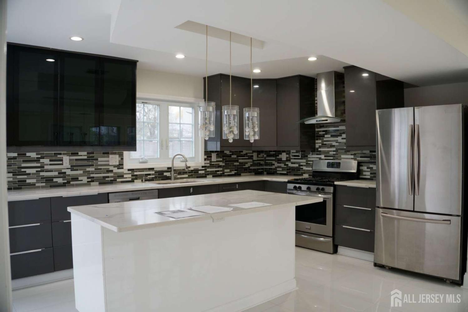 Homes for Sale in Edison, NJ