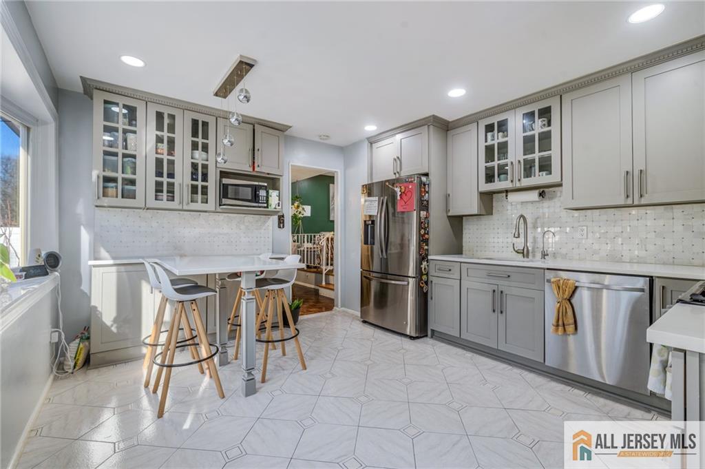 62 Laura, Edison, NJ, 08820