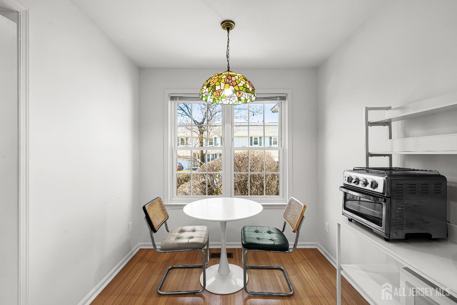 5 Hawthorn, Edison, NJ, 08820