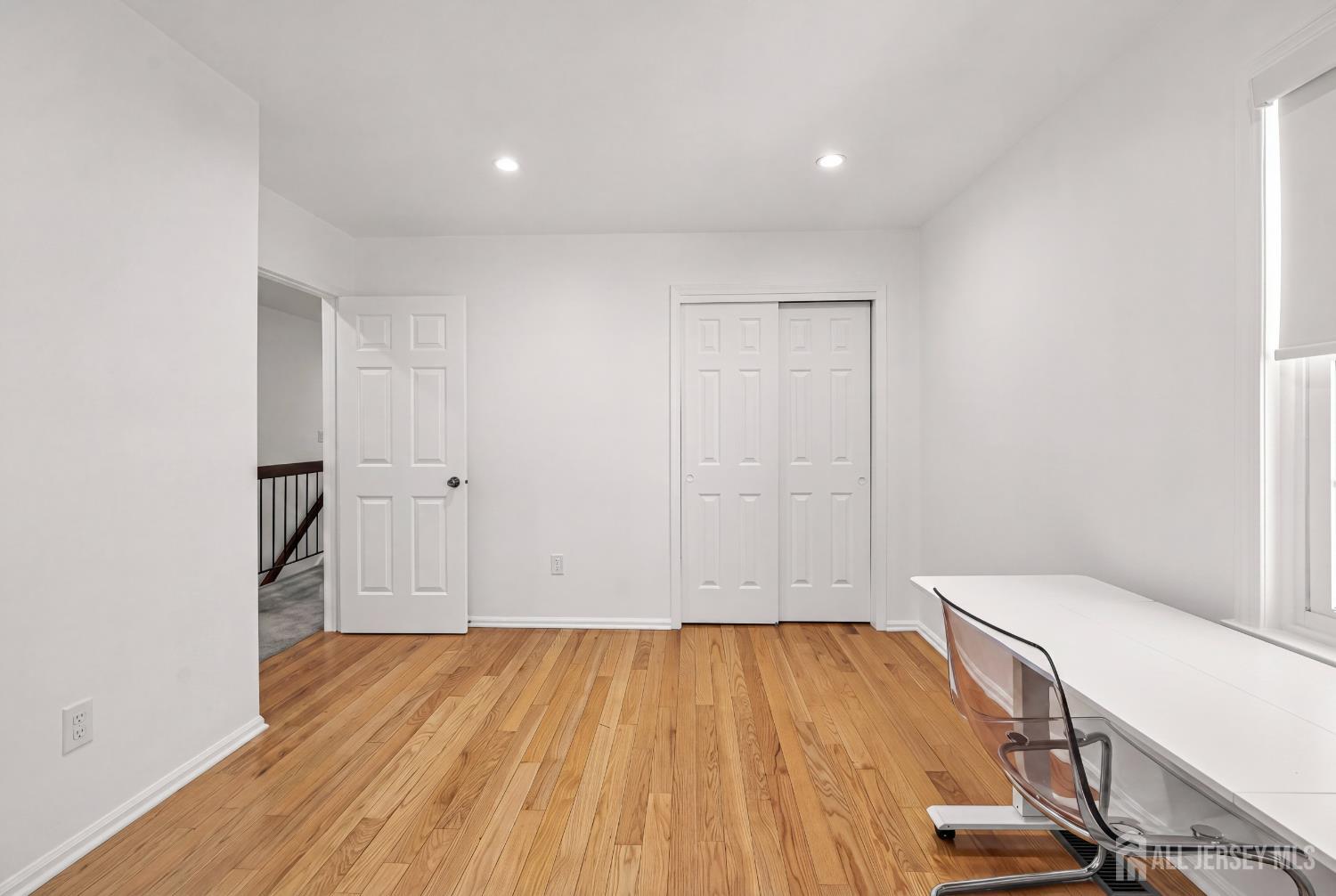 5 Hawthorn, Edison, NJ, 08820