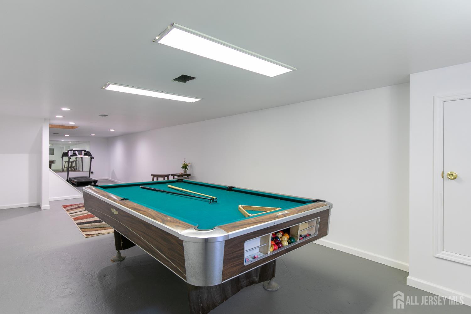 262 Skyline, Long Hill, NJ, 07946