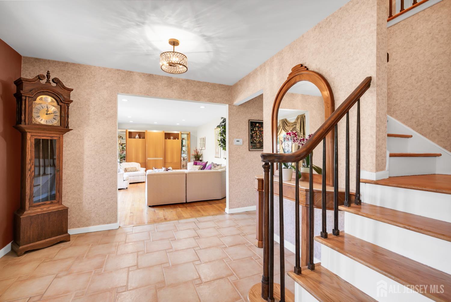 262 Skyline, Long Hill, NJ, 07946