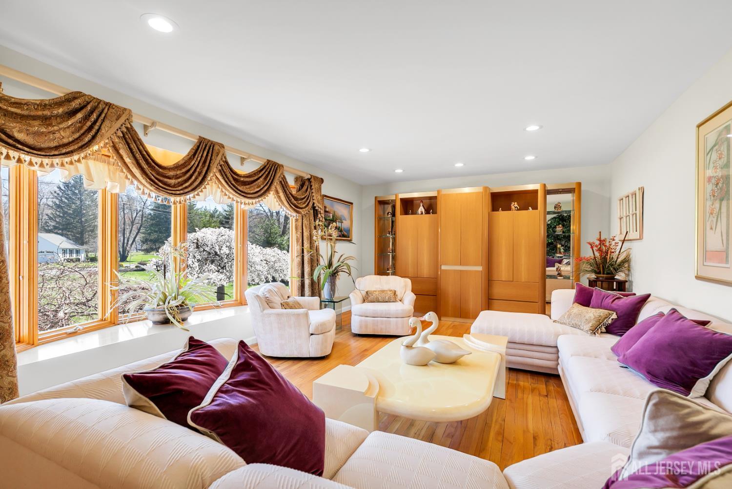 262 Skyline, Long Hill, NJ, 07946