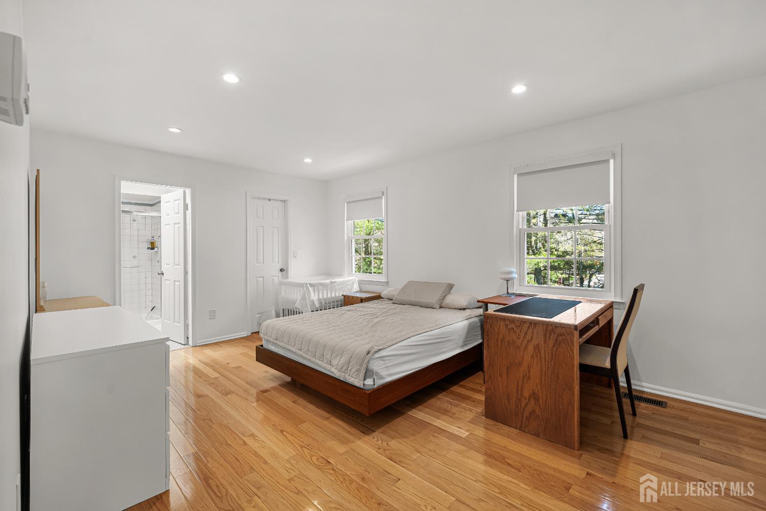 5 Hawthorn, Edison, NJ, 08820