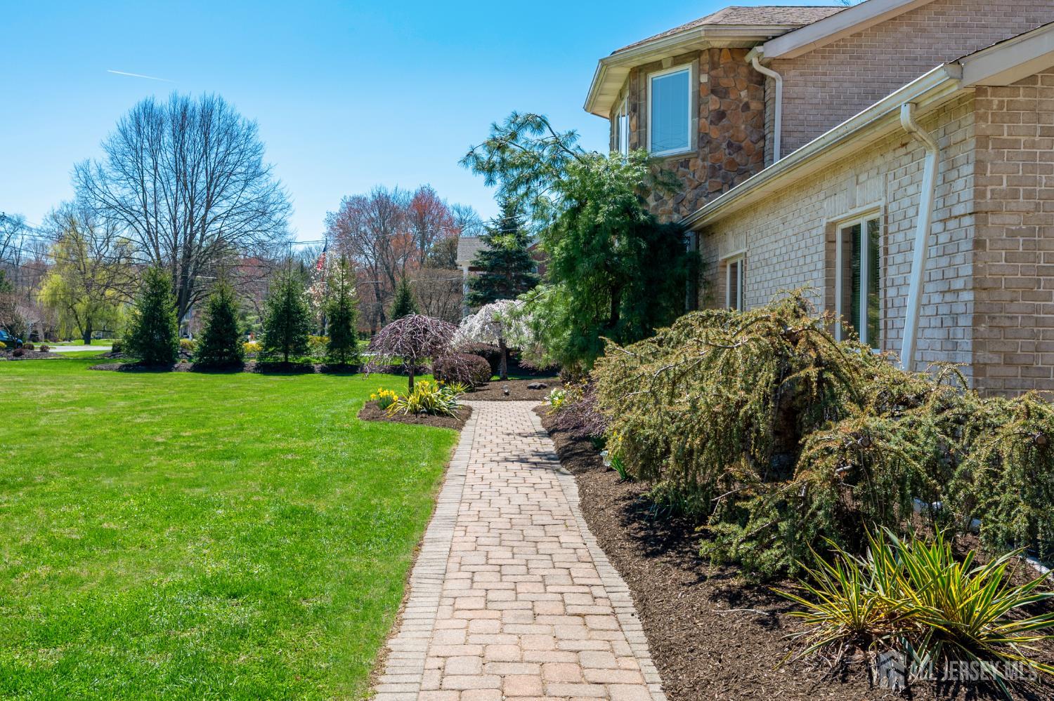 262 Skyline, Long Hill, NJ, 07946