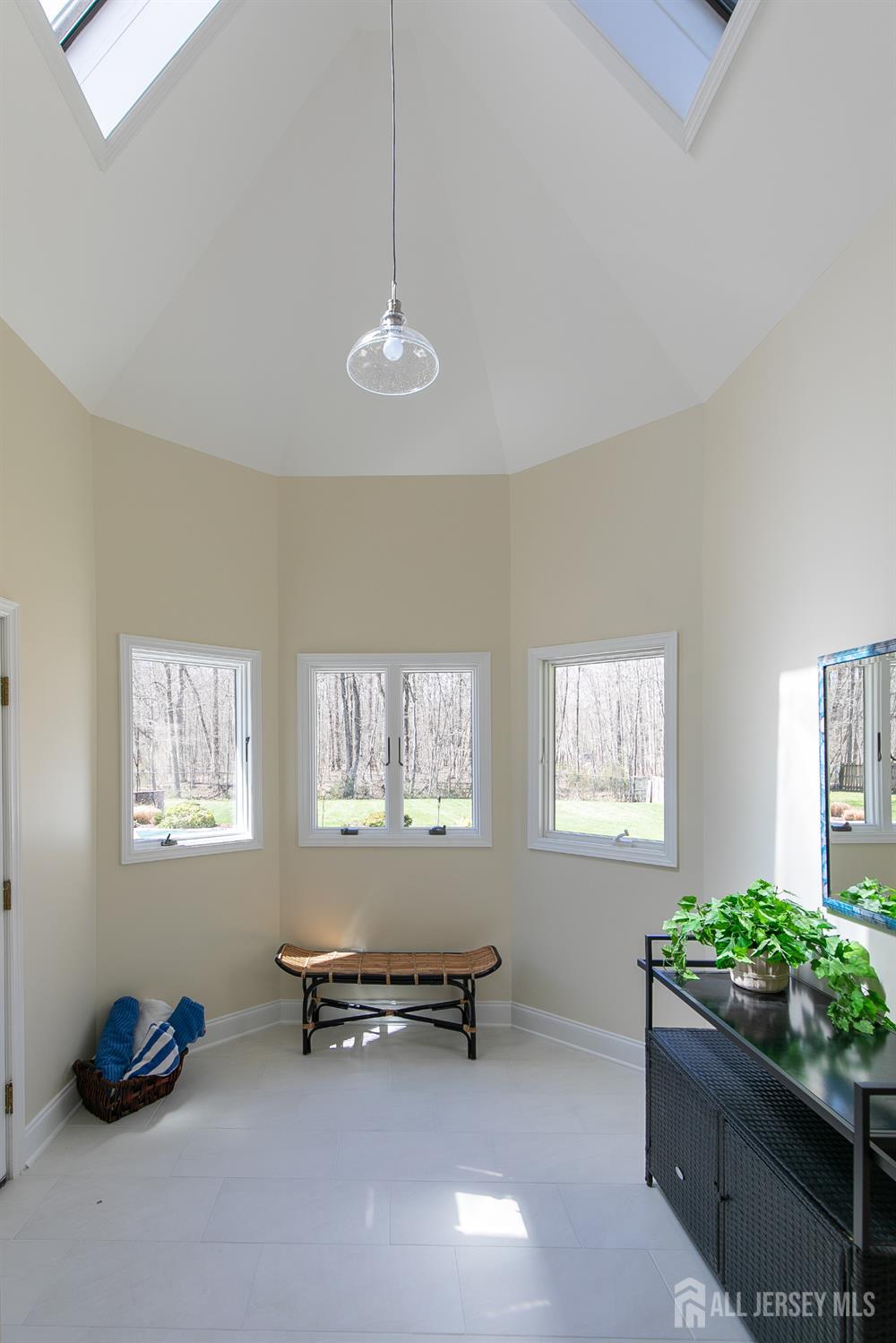 262 Skyline, Long Hill, NJ, 07946