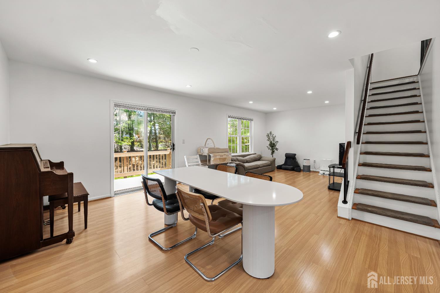 5 Hawthorn, Edison, NJ, 08820