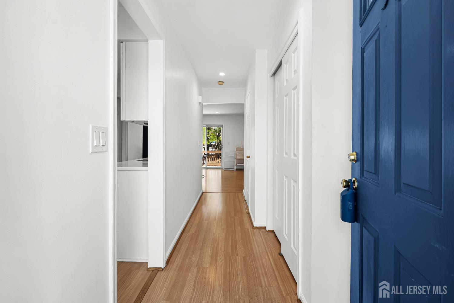 5 Hawthorn, Edison, NJ, 08820