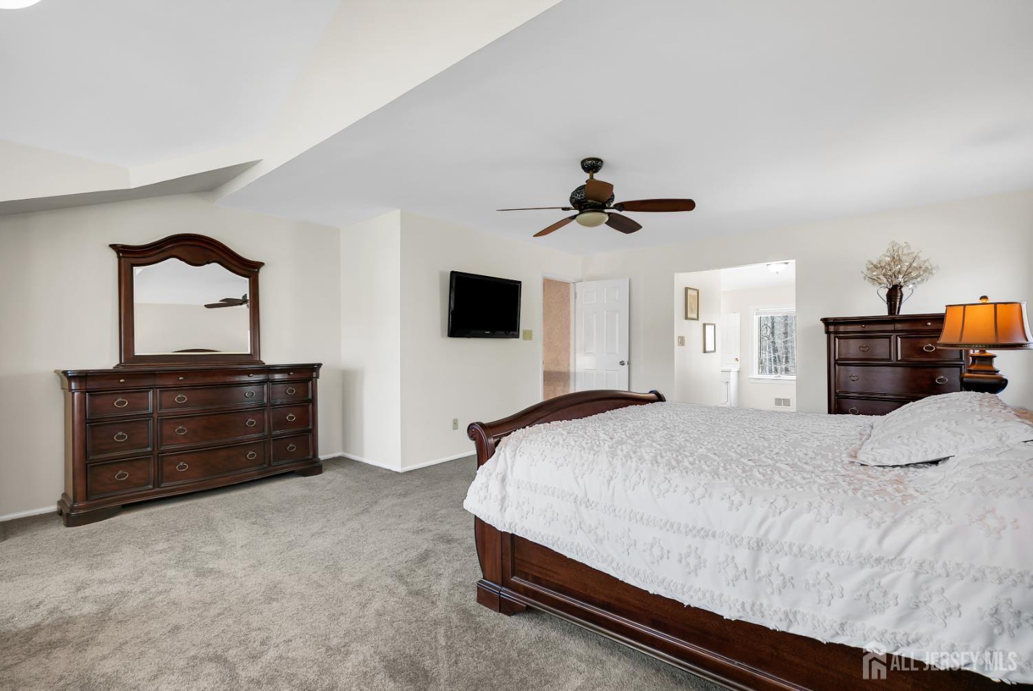 262 Skyline, Long Hill, NJ, 07946