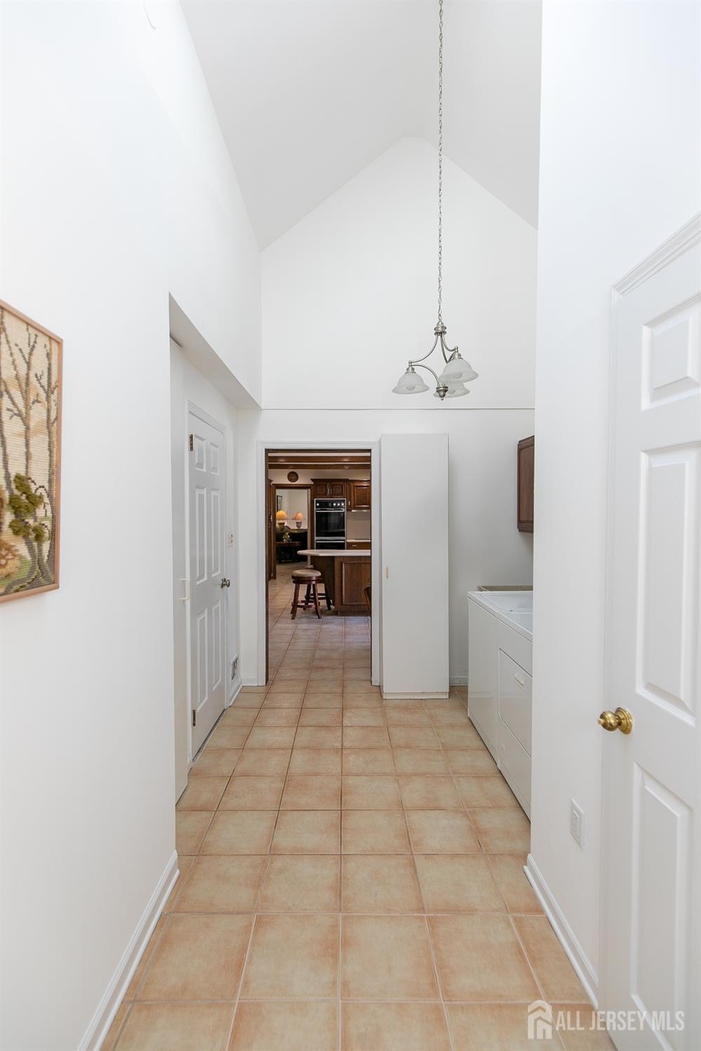 262 Skyline, Long Hill, NJ, 07946