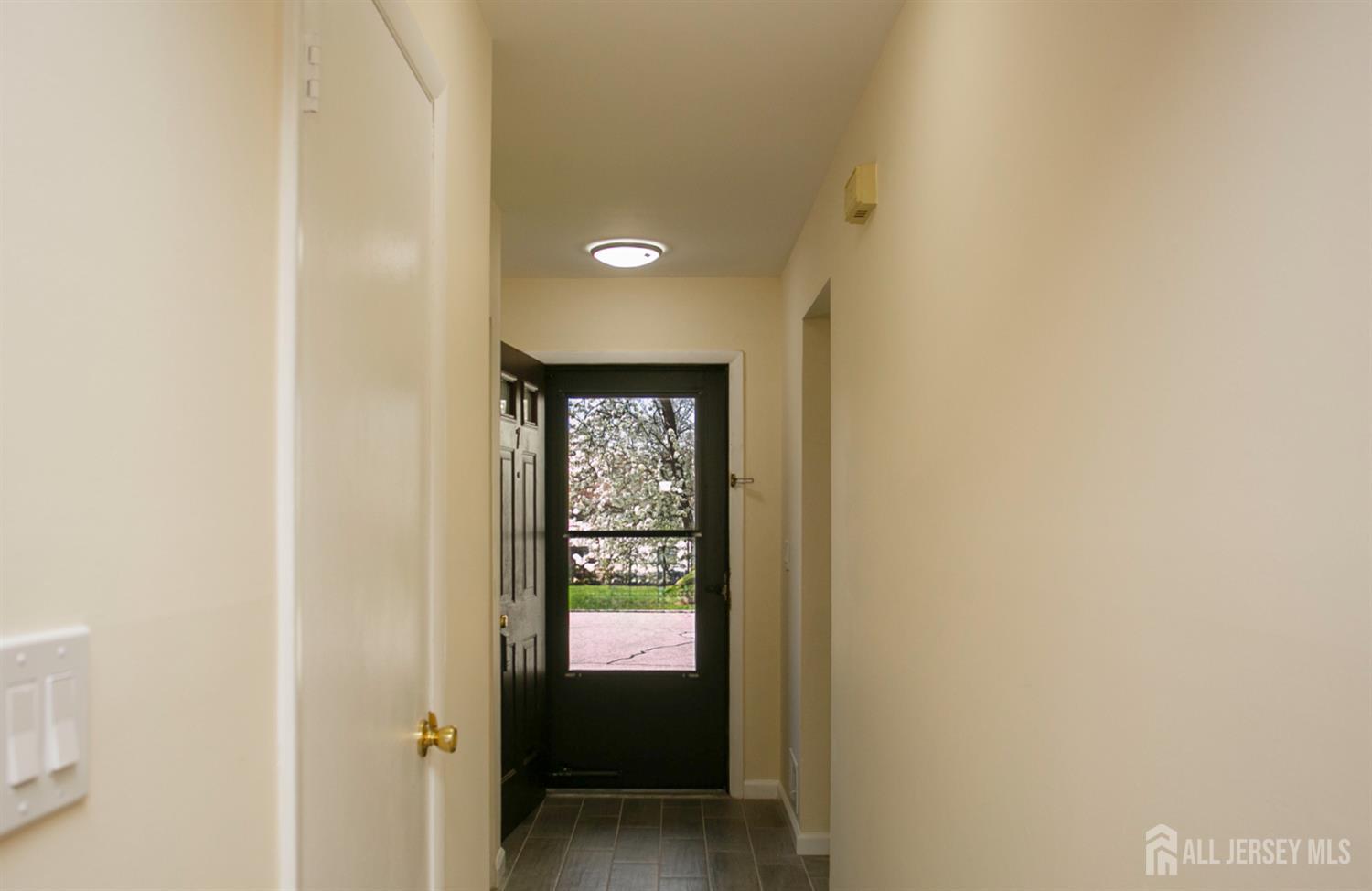 7 Cactus, Edison, NJ, 08820