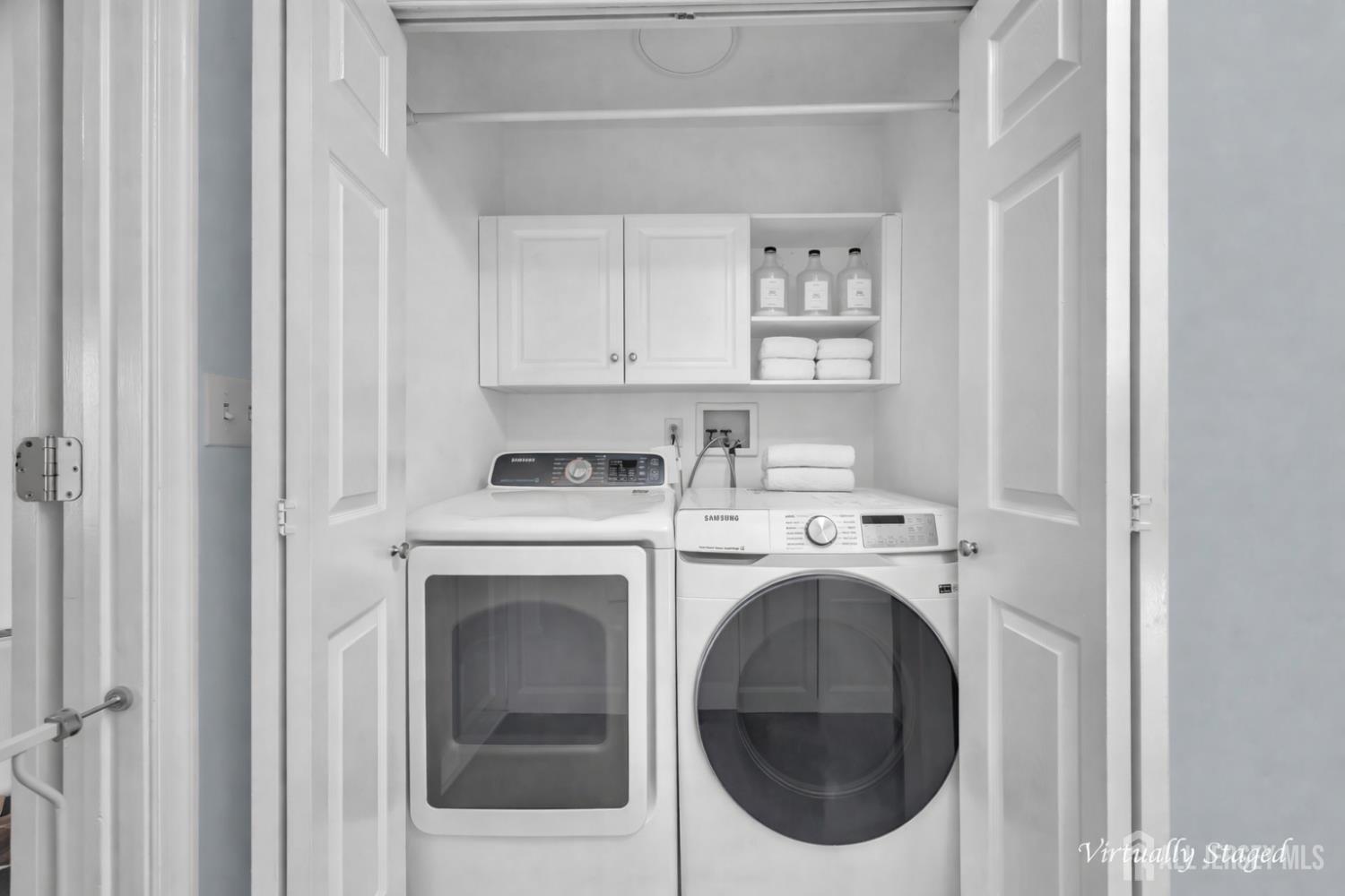 44 ROZALYN, Old Bridge, NJ, 08879