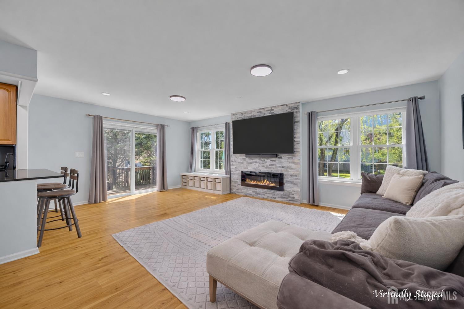 44 ROZALYN, Old Bridge, NJ, 08879