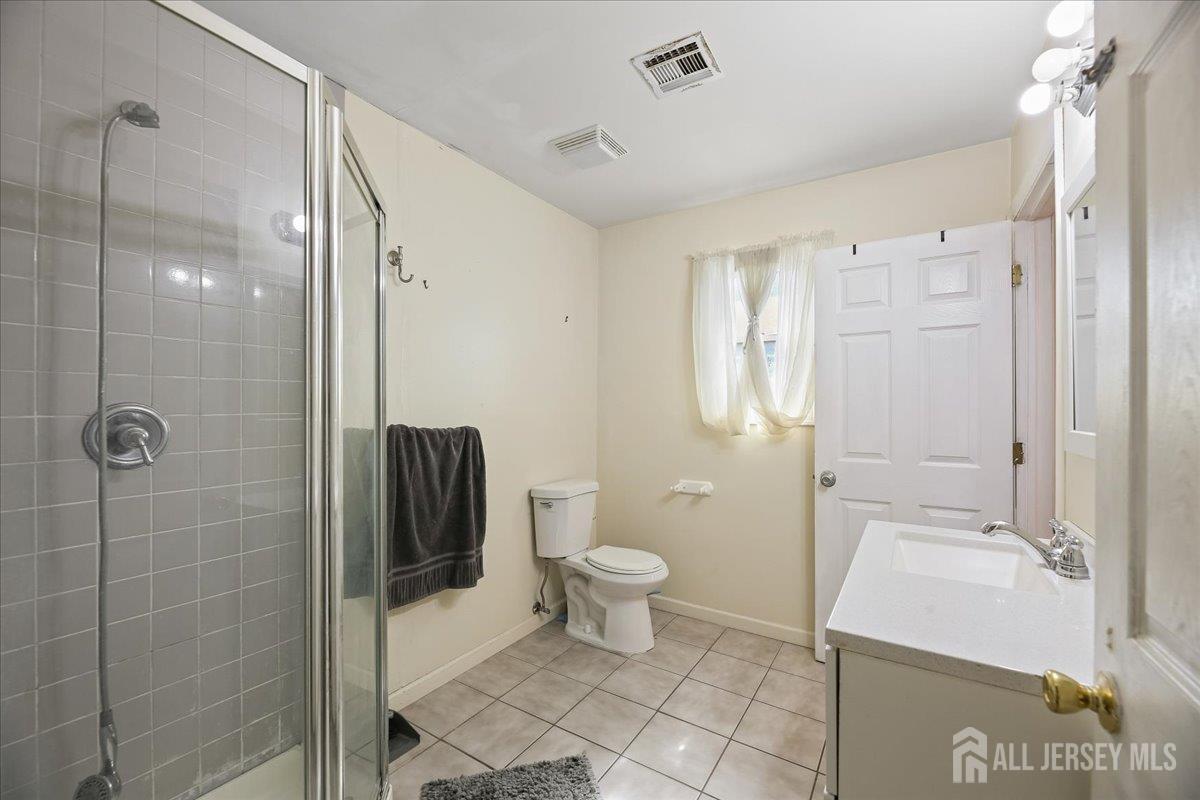 439 Fairview, Colonia, NJ, 07067